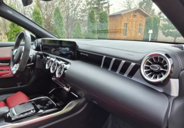 Mercedes Klasa A W177/V177 Sedan AMG 2.0 AMG 35 306KM 2022 Mercedes-Benz Klasa A Sedan 2022r 37tys km 2.0 Benzyna 306KM, zdjęcie 14