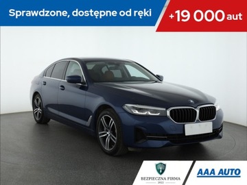BMW Seria 5 G30-G31 2021 BMW 5 530e xDrive, Salon Polska, Serwis ASO, 4X4