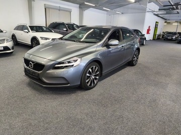 Volvo V40 II Hatchback Facelifting 2.0 D2 120KM 2019 Volvo V40 2.0, 120 KM, Automat, Nawi, Kamera,
