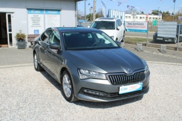 Skoda Superb III Liftback Facelifting 2.0 TDI SCR 150KM 2022 Škoda Superb Skoda Superb Ambition DSG Nawigacja, zdjęcie 3