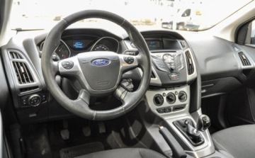 Ford Focus III Kombi Facelifting 1.6 TDCi 115KM 2014 Ford Focus 1,6TDCI 2014 r. Salon PL 1.6 Diesel 115KM, zdjęcie 8