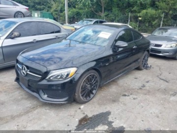 Mercedes Klasa C W205 2018 Mercedes-Benz Klasa C 2018 MERCEDES-BENZ C 300 4MATIC 2.0 Benzyna 241KM, zdjęcie 2