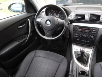 BMW Seria 1 E81/E87 Hatchback 5d E87 2.0 118d 143KM 2007 BMW 1 118d, Klima, zdjęcie 6