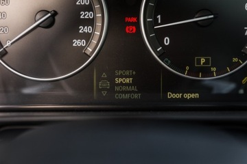 BMW Seria 5 F10-F11 Limuzyna 550i 407KM 2011 BMW F10 550i 4.4 v8 407PS Mpakiet Prywatna z Niemiec 5 lat w PL Polecam!, zdjęcie 19