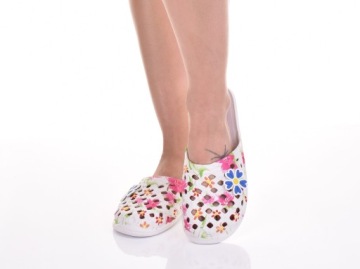 ПЕННЫЕ, ДЫШАЩИЕ ЖЕНСКИЕ ТАПОЧКИ, СВЕТЛЫЕ ЦВЕТА