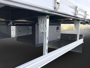 DAKEN Skrzynka narzędziowa JUST 500x350x300 31l / 30kg TIR bus LAWETA