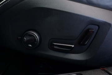 Volvo 2019 Volvo S60 2.0T4 R-Design FullLED El.Fot.Skora KeyLess Navi Virtual Kamera, zdjęcie 28