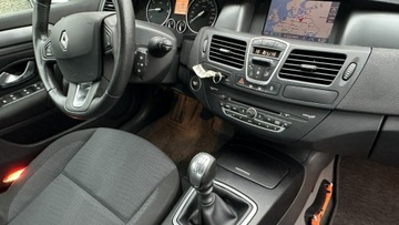 Renault Laguna III Hatchback 2.0 16v 140KM 2009 Renault Laguna 2.0 Benzyna Moc 140KM, zdjęcie 14