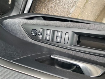 Peugeot 3008 II Crossover 1.2 PureTech 130KM 2019 Peugeot 3008 LEDY I-COCKPIT KAMERA COFANIA NAWIGACJA PARKTRONIC GWARANCJA, zdjęcie 16