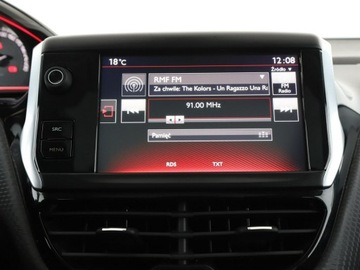 Peugeot 2008 I SUV Facelifting 1.2 PureTech 110KM 2016 Peugeot 2008 lift klima auto navi panorama, zdjęcie 22