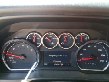 Chevrolet Silverado II 2021 Chevrolet Silverado K1500 Rst 2021 5.3 Benzyna 355KM, zdjęcie 9
