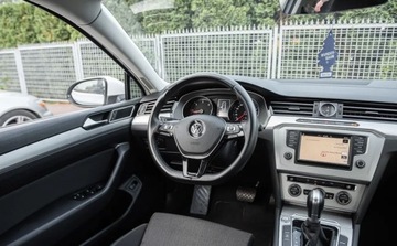 Volkswagen Passat B8 Limousine 2.0 TDI BlueMotion Technology 150KM 2017 Volkswagen Passat 2.0TDI 150KM 19 Navi Dsg Cam..., zdjęcie 23