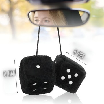 KOSTKI PLUSZOWE DO SAMOCHODU CZARNE ZAWIESZKA NA LUSTERKO SZYBĘ PRZYSSAWKA