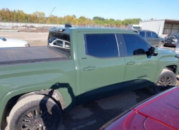 Toyota Tundra II 2022 Toyota Tundra 2022, 3.4L, 4x4, SR5 TRD SPORT, od ubezpieczalni 3.4 Benzyna, zdjęcie 2