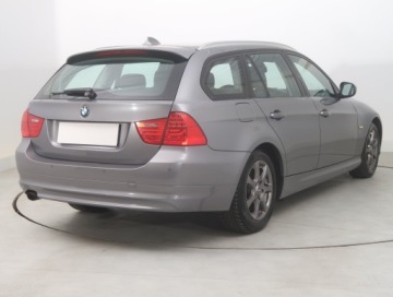BMW Seria 3 E90-91-92-93 Touring E91 2.0 318i 143KM 2011 BMW 3 318 i, Navi, Xenon, Klima, Klimatronic, zdjęcie 4