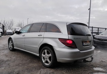 Mercedes Klasa R Off-roader Facelifting 300 CDI BlueEFFICIENCY 190KM 2011
