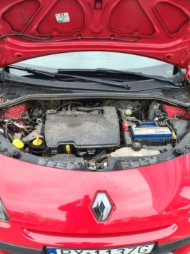 Renault Clio III Hatchback 5d 1.2 i 16V 75KM 2009 RENAULT CLIO III (BR0/1, CR0/1) 1.2 16V (BR02, BR0J, BR11, CR02, CR0J,, zdjęcie 4