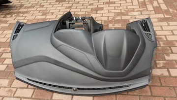 DESKA ROZDĚLOVAČE KOKPIT FORD FOCUS MK3