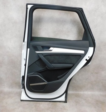 AUDI Q5 80A DVEŘE PRAVÉ ZADNÍ LS9R