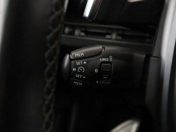 Peugeot 3008 II Crossover 1.5 BlueHDI 130KM 2018 Peugeot 3008 Automat Navi Kamera cofania, zdjęcie 36