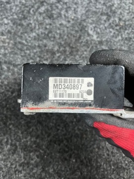 JEDNOTKA ŘÍZENÍ MOTORU MITSUBISHI PAJERO MD340897