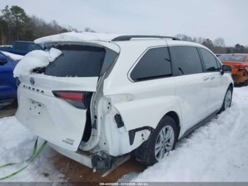 Toyota Sienna III 2022 Toyota Sienna XSE 2022 2.5 Hybryda 189KM, zdjęcie 5