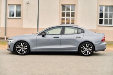 Volvo S60 III 2022 R-DESIGN__ 5 SZTUK W OFERCIE, zdjęcie 6