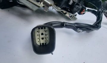 FORD EXPLORER 5 ЗАДНЯЯ ДВЕРЬ/ЗАМОК БАГАЖНИКА