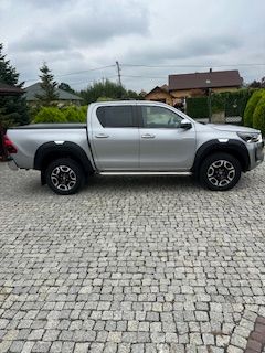 Toyota Hilux VIII Podwójna kabina Facelifting 2.8 D-4D 204KM 2021 Toyota Hilux 2.8 D-4D Double Cab SR5+ 4x4 204KM 2021r, zdjęcie 4