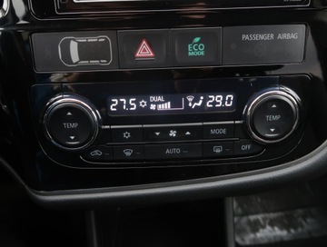 Mitsubishi Outlander III SUV Facelifting 2015 2.0 MIVEC 150KM 2015 Mitsubishi Outlander 2.0, Salon Polska, zdjęcie 15