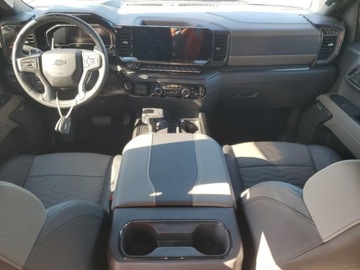 Chevrolet Silverado II 2024 Chevrolet Silverado 2024, 6.2L, 4x4, K1500 ZR2, porysowany lakier 6.2 420KM, zdjęcie 6