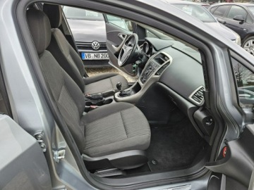 Opel Astra J Hatchback 5d 1.6 Twinport ECOTEC 115KM 2010 Opel Astra Opłacona Zdrowa Zadbana Serwisowana, zdjęcie 9