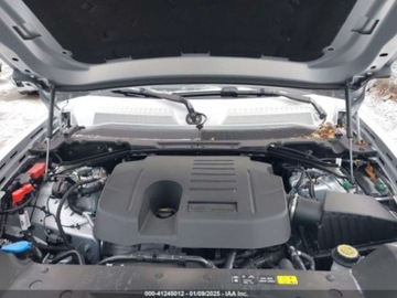 Land Rover Defender IV (L663) 2024 Land Rover Defender 110 P400 X-Dynamic SE 2024 3.0l 3.0 Benzyna 395KM, zdjęcie 6