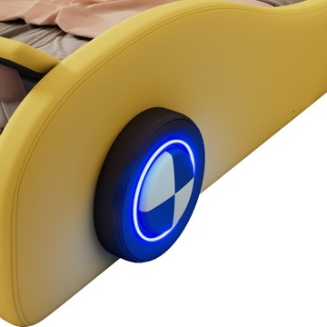 Детская кроватка, размеры 90х200 см, в форме машинки, светящаяся.