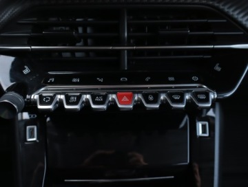 Peugeot 2008 II SUV 1.2 PureTech 130KM 2022 Peugeot 2008 1.2 PureTech, Salon Polska, zdjęcie 12