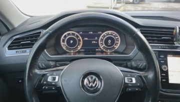 Volkswagen Tiguan Allspace 2018 Volkswagen Tiguan Allspace 2,0 benzyna 186 KM automat 4Motion zarejestrowa, zdjęcie 20