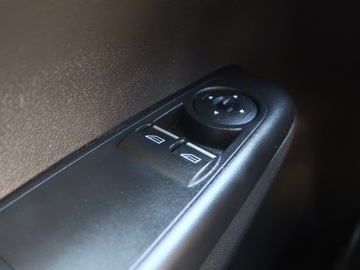 Ford Tourneo Courier I Mikrovan Facelifting 1.5 Duratorq TDCi 100KM 2020 Ford Tourneo Courier 1.5 TDCI, Salon Polska, zdjęcie 16