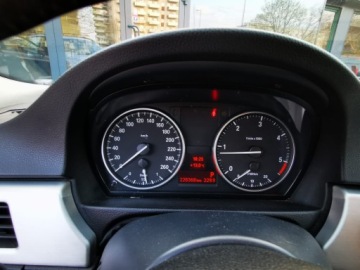 BMW Seria 3 E90-91-92-93 Touring E91 2.0 320d 177KM 2009 BMW 3 (E91) 320d xDrive 177 KM Bezwypadkowy, Automat, Nawigacja M-Pakiet, zdjęcie 20