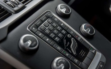 Volvo V40 II Hatchback 2.0 T2 DRIVE-E 122KM 2016 Volvo V40 Volvo V40 T2 Drive-E Kinetic 2.0 Benzyna 122KM, zdjęcie 21