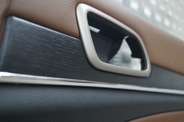 Jeep Grand Cherokee Boczek drzwi prawy tył WK2