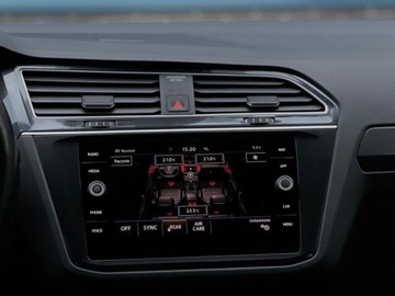 Volkswagen Tiguan II SUV 2.0 TSI 190KM 2020 Volkswagen Tiguan Volkswagen Tiguan 2.0 TSI 190 KM 4Motion DSG Highline 2, zdjęcie 34