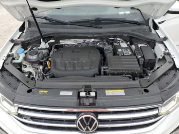 Volkswagen Tiguan II 2023 Volkswagen Tiguan Sel R-Line Black 2023 2.0 Benzyna 184KM, zdjęcie 6