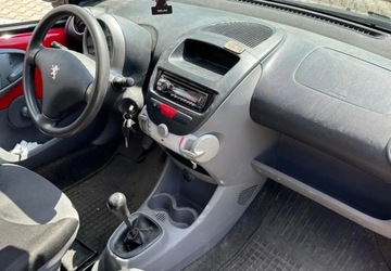 Peugeot 107 Hatchback 5d 1.0 12V 68KM 2007 Peugeot 107 1.0 benzyna 2007 r Okazja Benzyna 68KM, zdjęcie 3