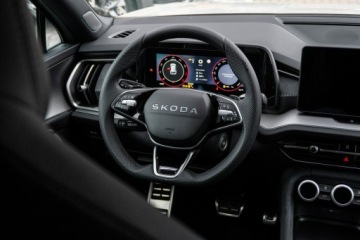 Skoda Kodiaq II SUV Plug-In 1.5 TSI Plug-In Hybrid 204KM 2026 Škoda Kodiaq Skoda Kodiaq Sportline 1.5 TSI iV, zdjęcie 16