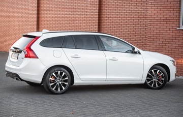 Volvo V60 I Kombi Facelifting 2.0 D2 DRIVE-E 120KM 2018 VOLVO V60 2.0 D2 120PS Lift Serwis Navi Skóry Biała Perła Piękny Gwarancja!, zdjęcie 22