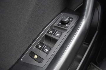 Volkswagen T-Roc I SUV Facelifting 1.5 TSI ACT 150KM 2022 Volkswagen T-Roc Salon PL 1.5TSI 150KM LIFEPakiety x4 ACC LEDPlus AndroidA, zdjęcie 26