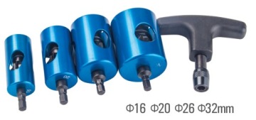 КАЛИБРАТОР ДЛЯ ТРУБ PEX 16-20-26-32 + НОЖНИЦЫ PEX / QBRICK ONE PL