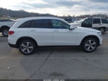 Mercedes GLC C254/X254 2022 Mercedes-Benz GLC 2022 r., 300 4MATIC SUV 2.0 Benzyna 255KM, zdjęcie 13