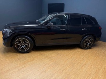 Mercedes GLC C254/X254 Coupe 2.0 220d 197KM 2025 MERCEDES-BENZ GLC 220 d 4-Matic AMG Line 2.0 (197KM) 2025, zdjęcie 1