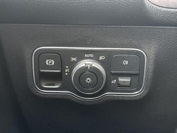 Mercedes GLB SUV 1.3 200 163KM 2023 Mercedes-Benz GLB 200, zdjęcie 27